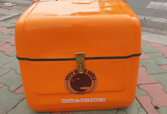 Ưu Điểm Của Thùng Chở Hàng Nhựa Composite