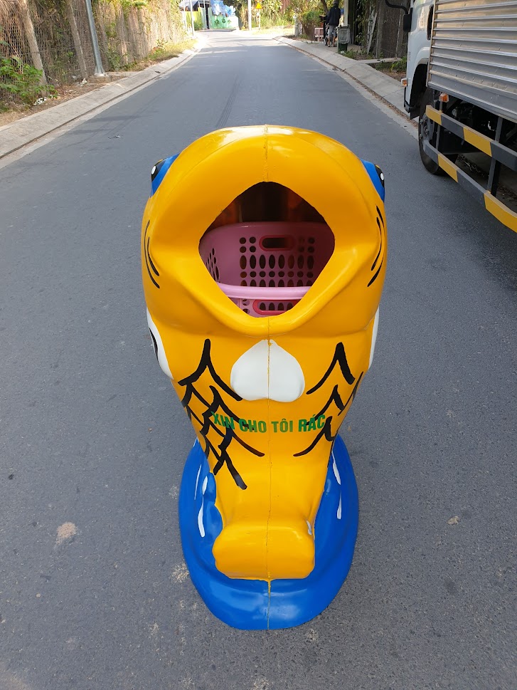 ảnh thùng rác hình cá chép