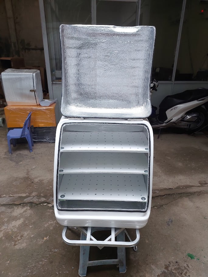 Thùng chở đồ ăn có 3 kệ