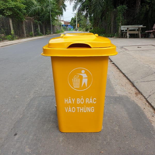 thùng rác công cộng 60 lít nắp đậy kín